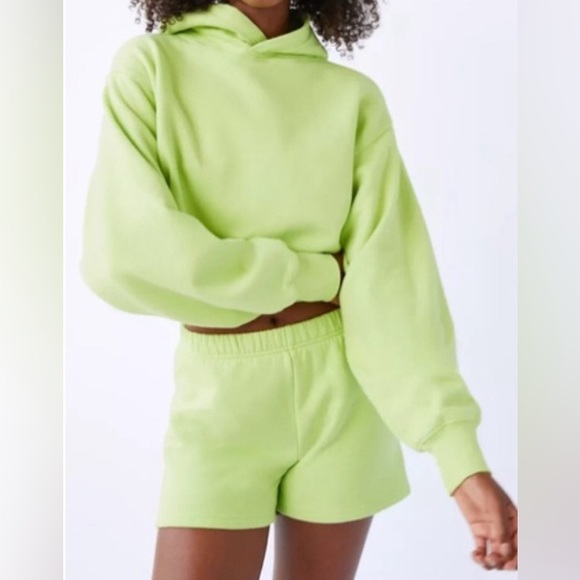 Aritzia TNA Airy Fleece Hoodie in Grey - Picture 2 of 4